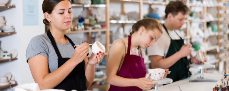  Peut-on se former à distance au métier de céramistes ?